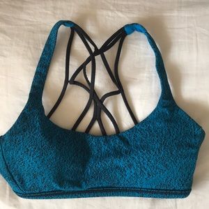 Lululemon free to be zen bra